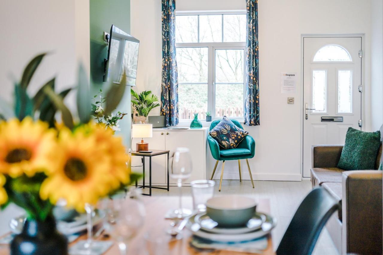 Stunning 3-Bed Home In Nantwich By 53 Degrees Property - Amazing Location, Ideal For Groups - Sleeps 6 Exterior foto