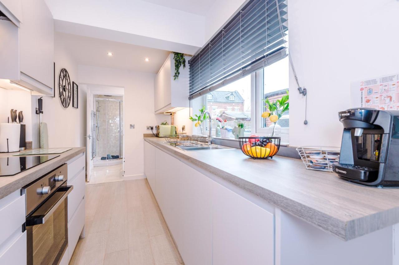Stunning 3-Bed Home In Nantwich By 53 Degrees Property - Amazing Location, Ideal For Groups - Sleeps 6 Exterior foto
